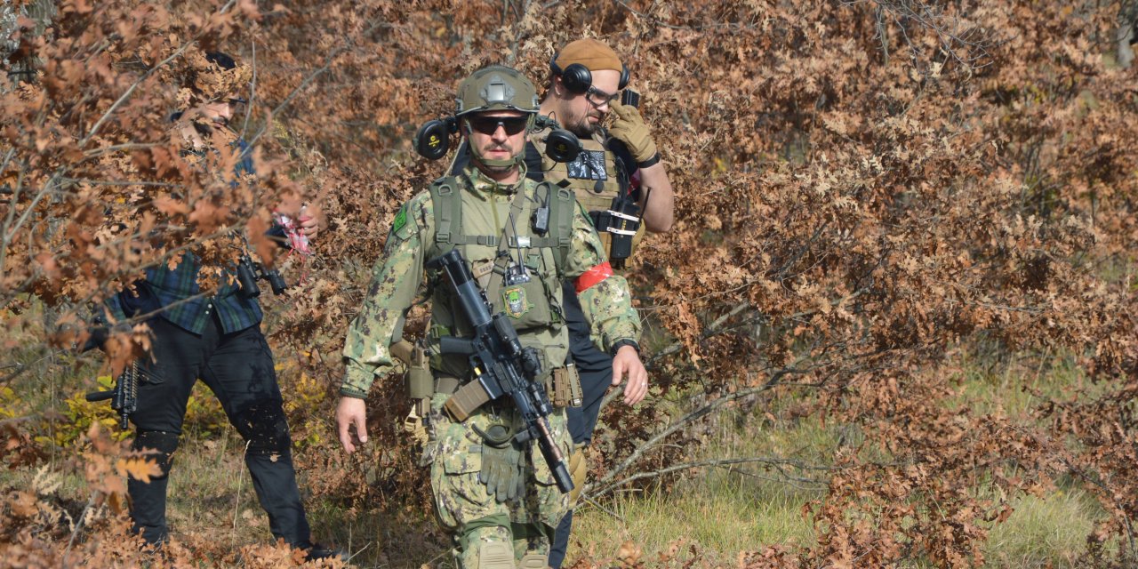 Airsoft tutkunları Samsun'da bir araya geldi