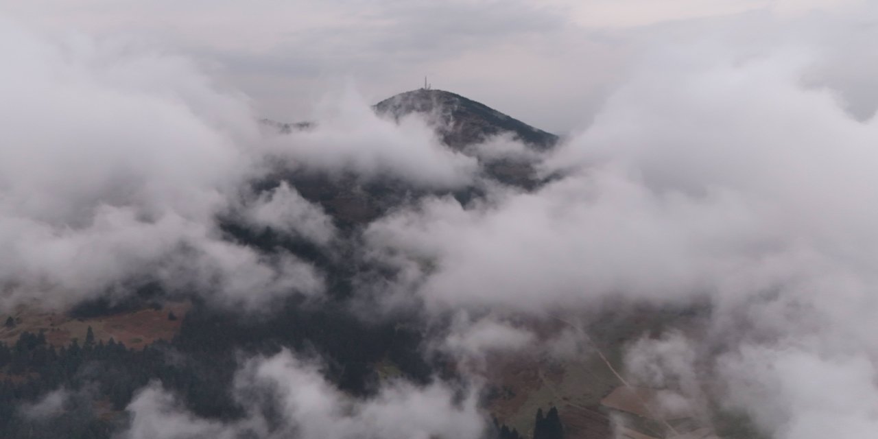 Dürtmen Dağı'ndaki sis denizi dronla görüntülendi