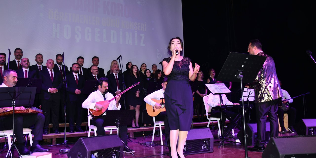 Vezirköprü maarif korosu konser verdi