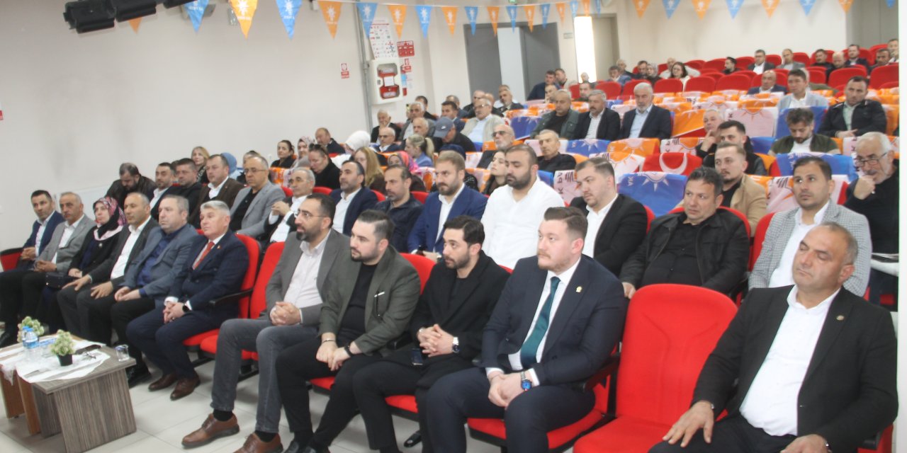 AK Parti İlçe Danışma Meclisi Toplantısı gerçekleştirildi