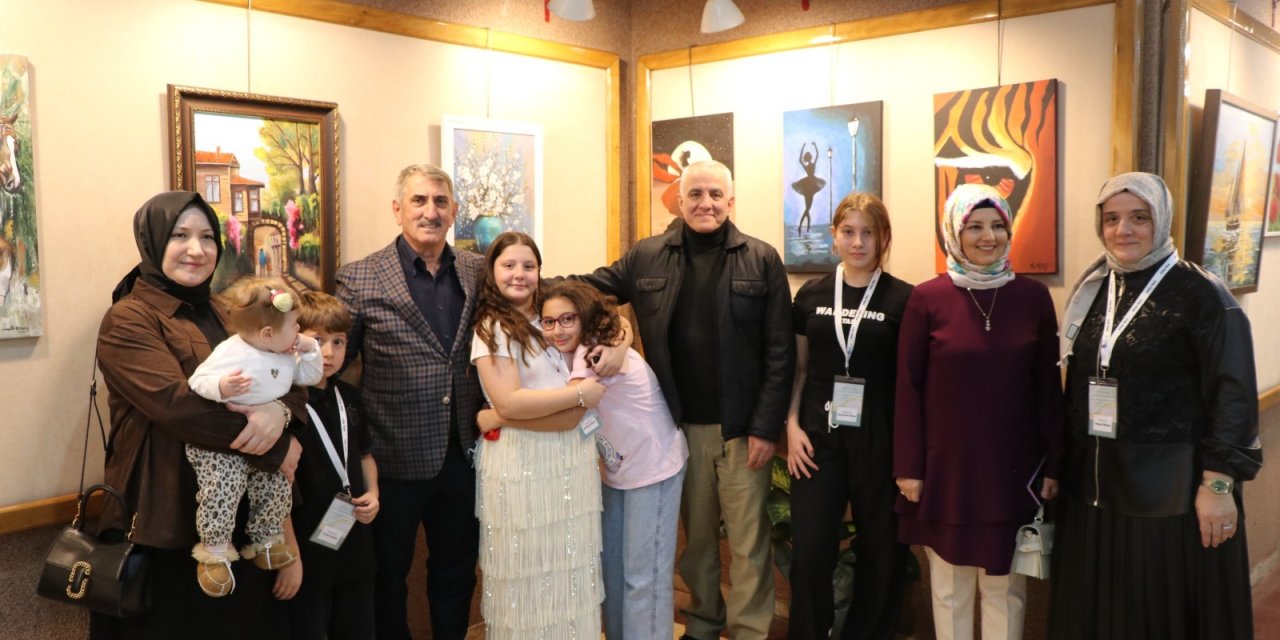 Atölye Martı Karma Resim Sergisi açıldı