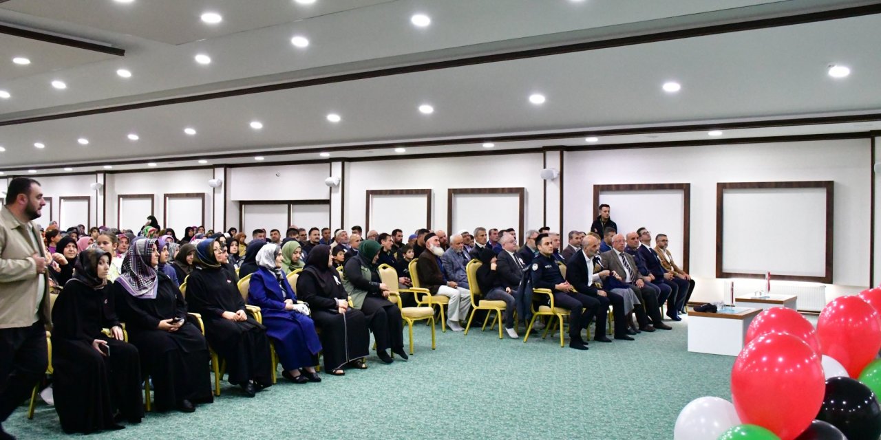 Ladik'te Gazze'ye destek programı düzenlendi