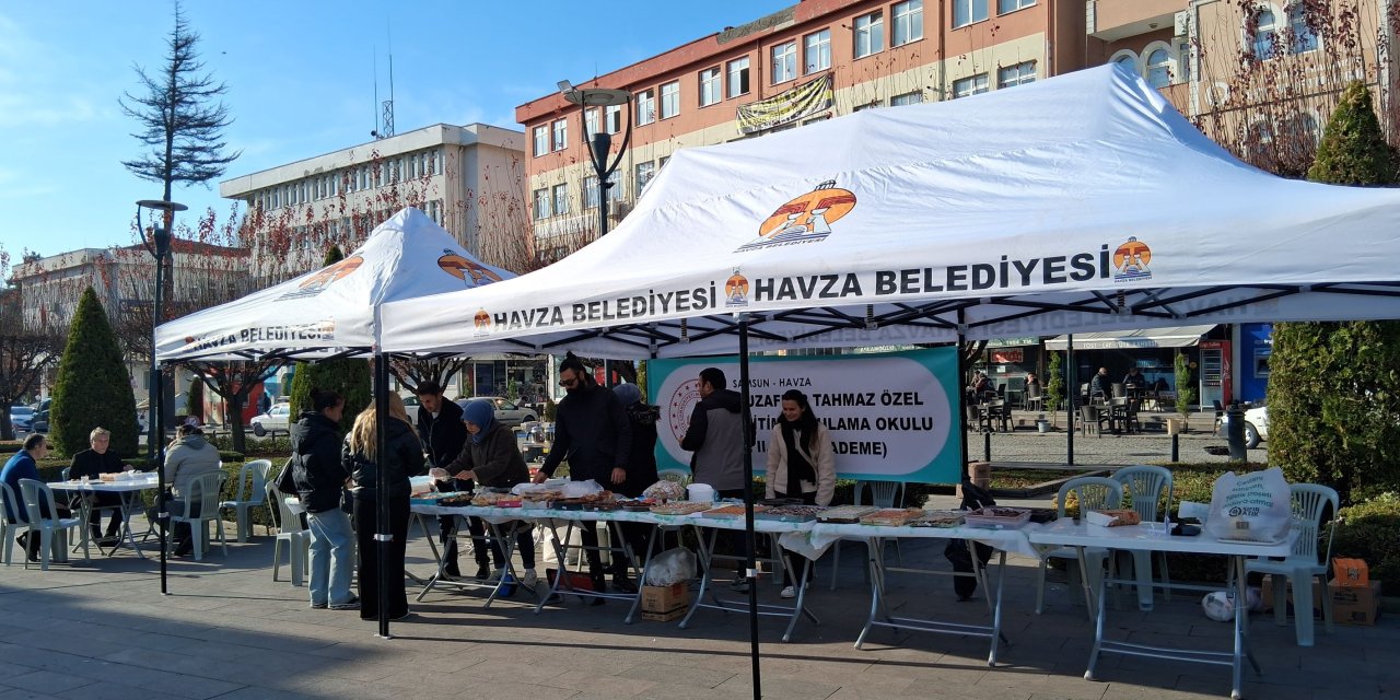 Özel öğrenciler için kermes açıldı
