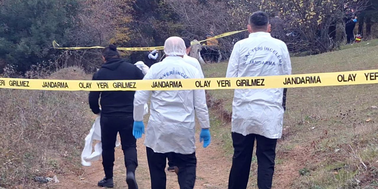 Samsun'da boşanmış çift otomobil içinde ölü bulundu