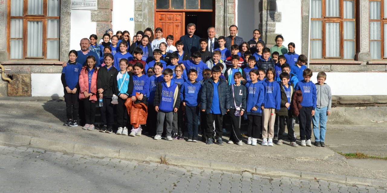 Bilim ve sanat atölyeleri geleceğe ışık oluyor