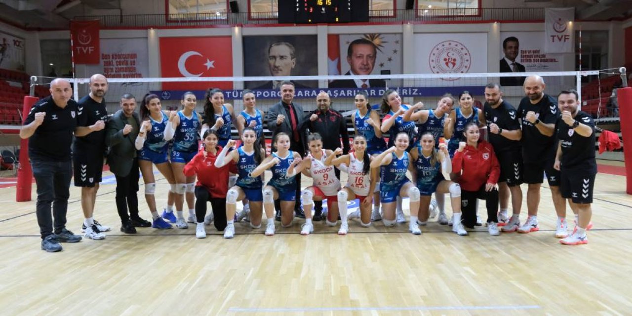 Galibiyet serisini sürdürdü