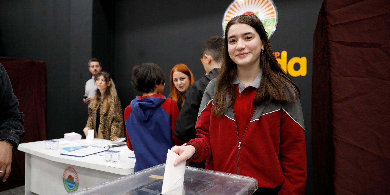 İlkadım Kent Konseyi Çocuk Meclisi’nde seçim heyecanı