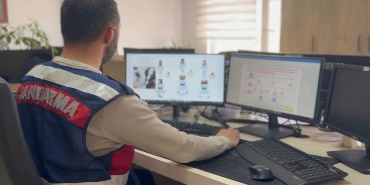 Gözaltına alınanlardan 54'ü tutuklandı