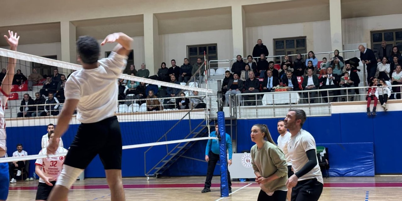 Vezirköprü'de spor turnuvaları tamamlandı