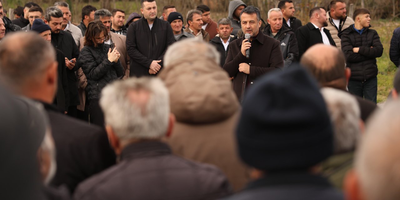 Ayvacık'ta yol çalışmalarını inceledi