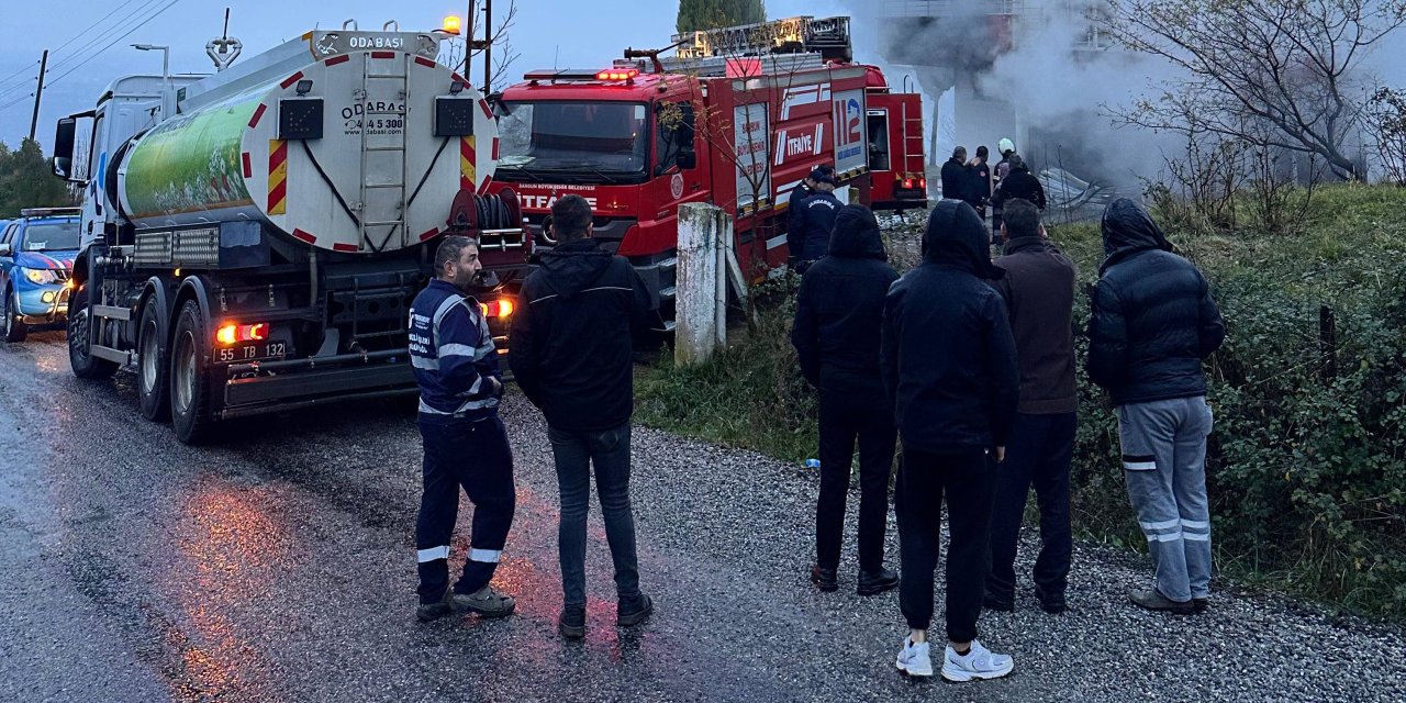 Samsun'da yangın çıkan binada hasar oluştu