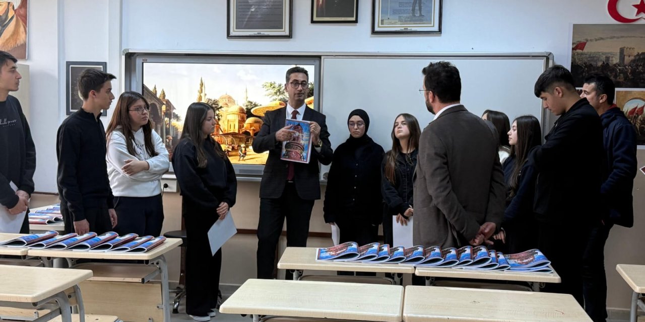 Lise öğrencileri dergi çıkardı