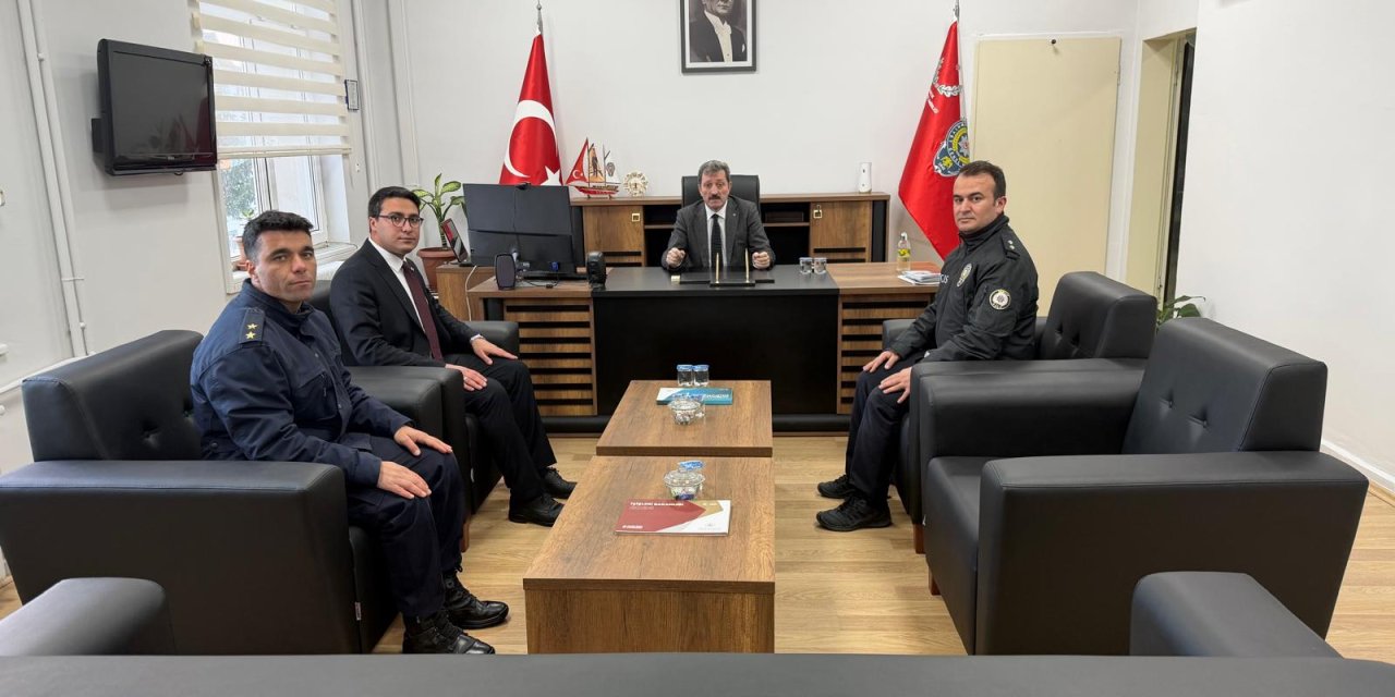Emniyet ve jandarmaya ziyaret etti