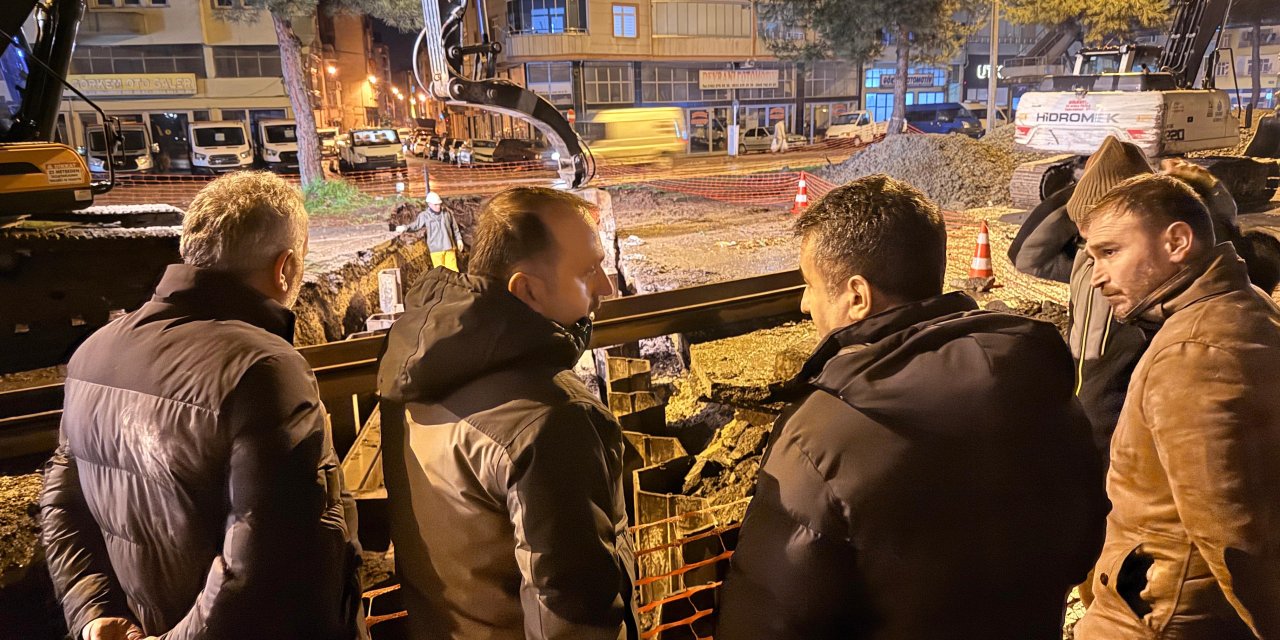 Başkan Doğan’dan gece yarısı altyapı mesaisi