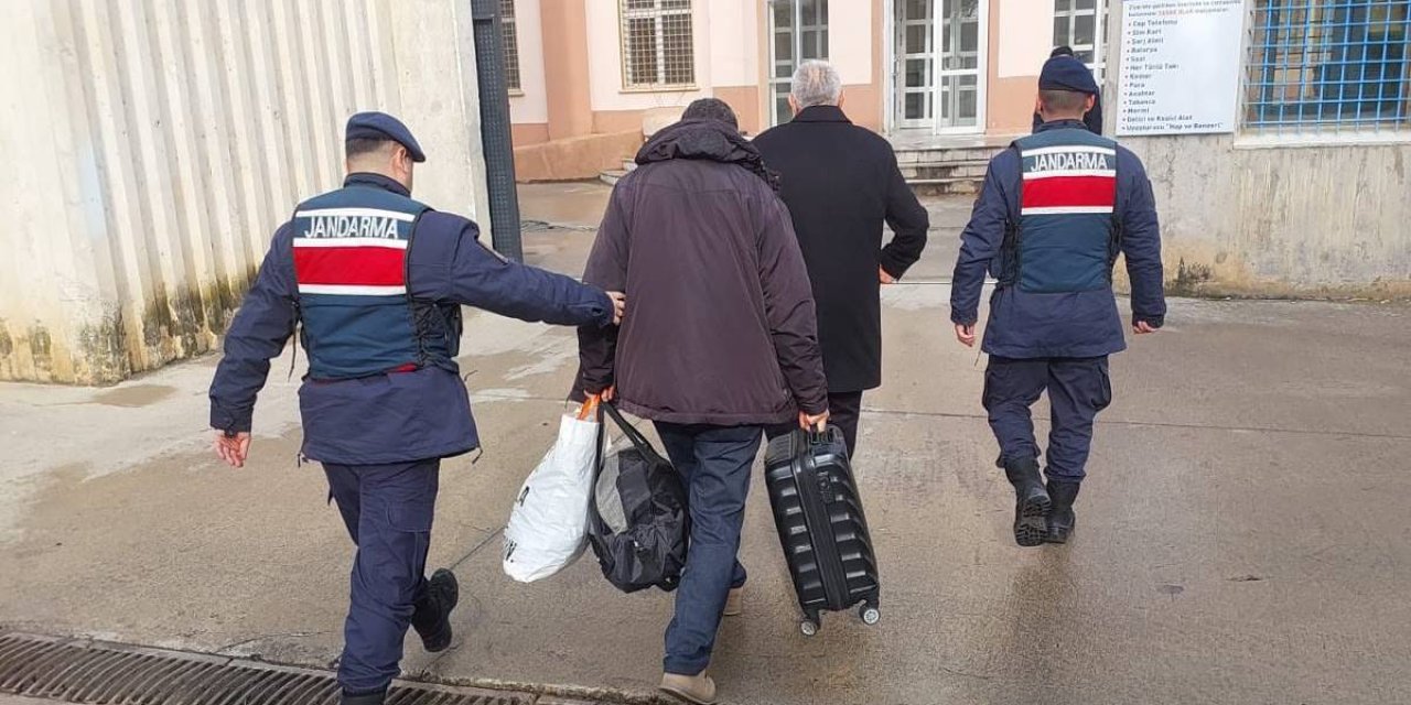 Baba oğul aynı operasyonda yakalandı