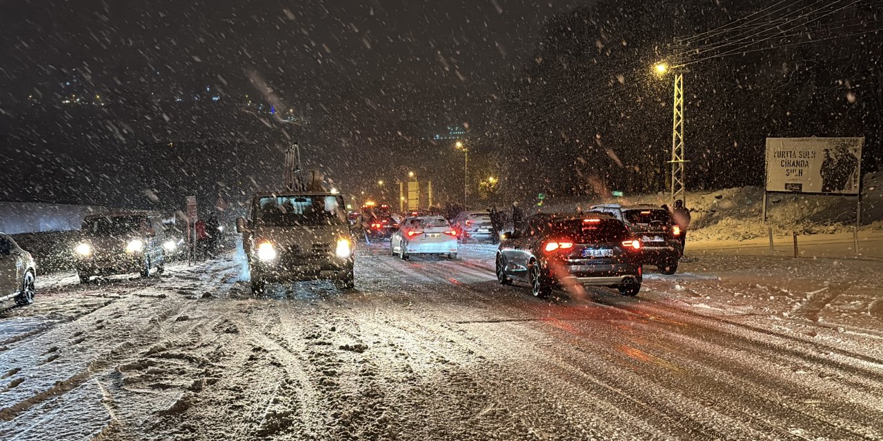 Samsun'da kar yağışı etkili oldu