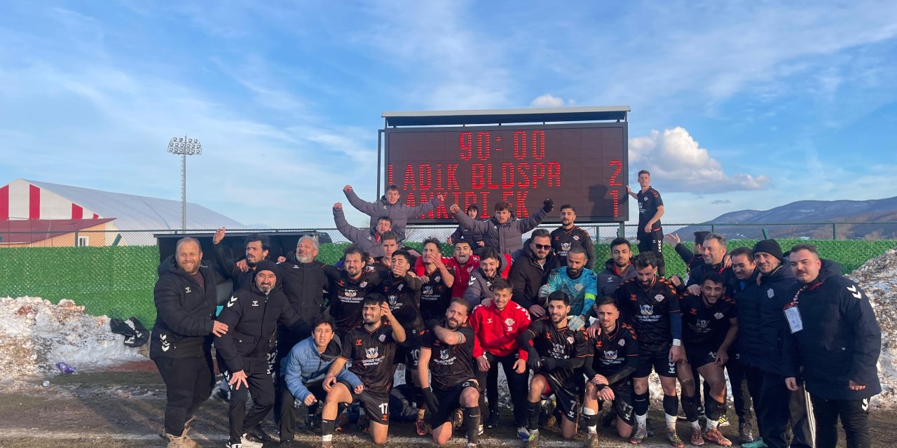 Ladik Belediyespor, Çankırıspor’u 2-1 yendi