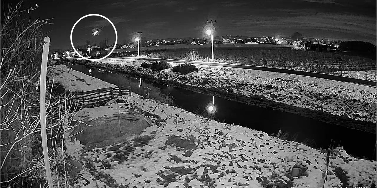 Samsun’da gök taşının düşme anı kameraya yansıdı