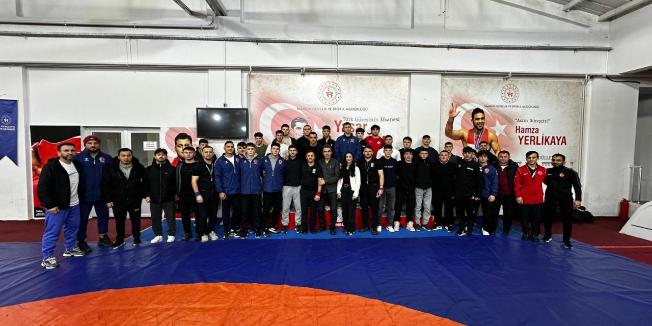 Dereceye giren sporculara ödülleri verildi