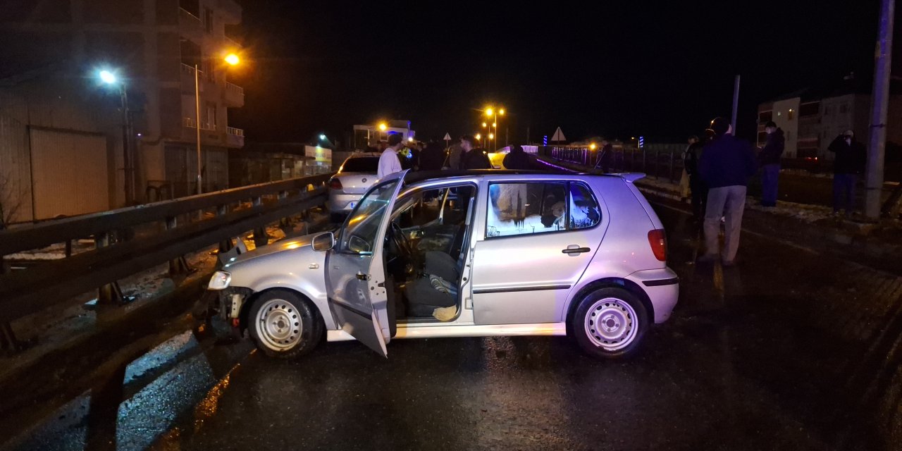 Trafik kazasında 3 kişi yaralandı