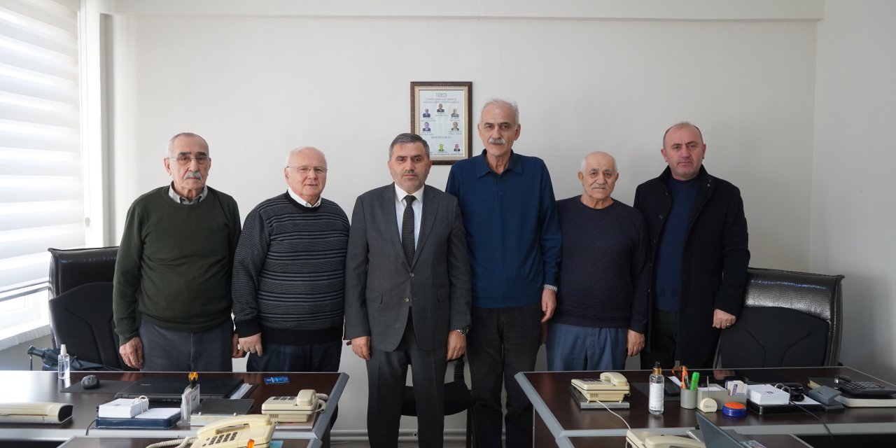 MHP Samsun’dan emekli derneklerine ziyaret