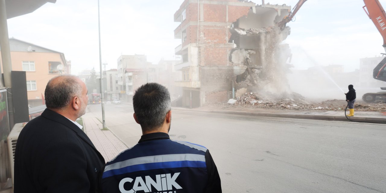 Depreme dayanıksız 741 bina yıkılıyor