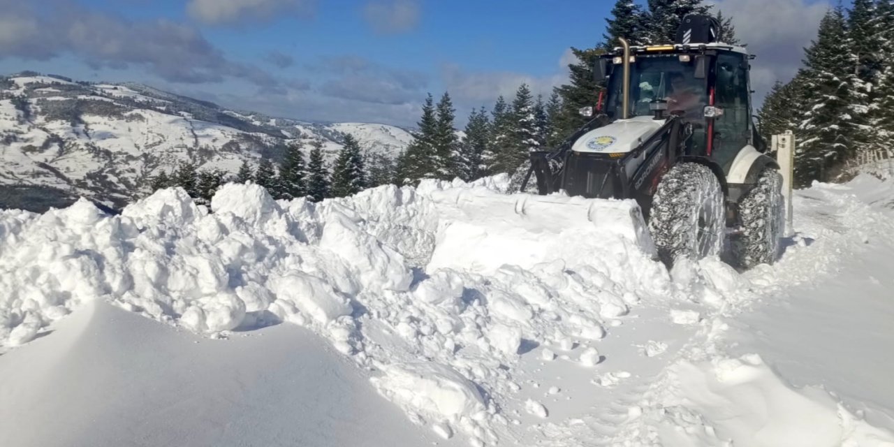 Samsun'da zorlu mesai devam ediyor