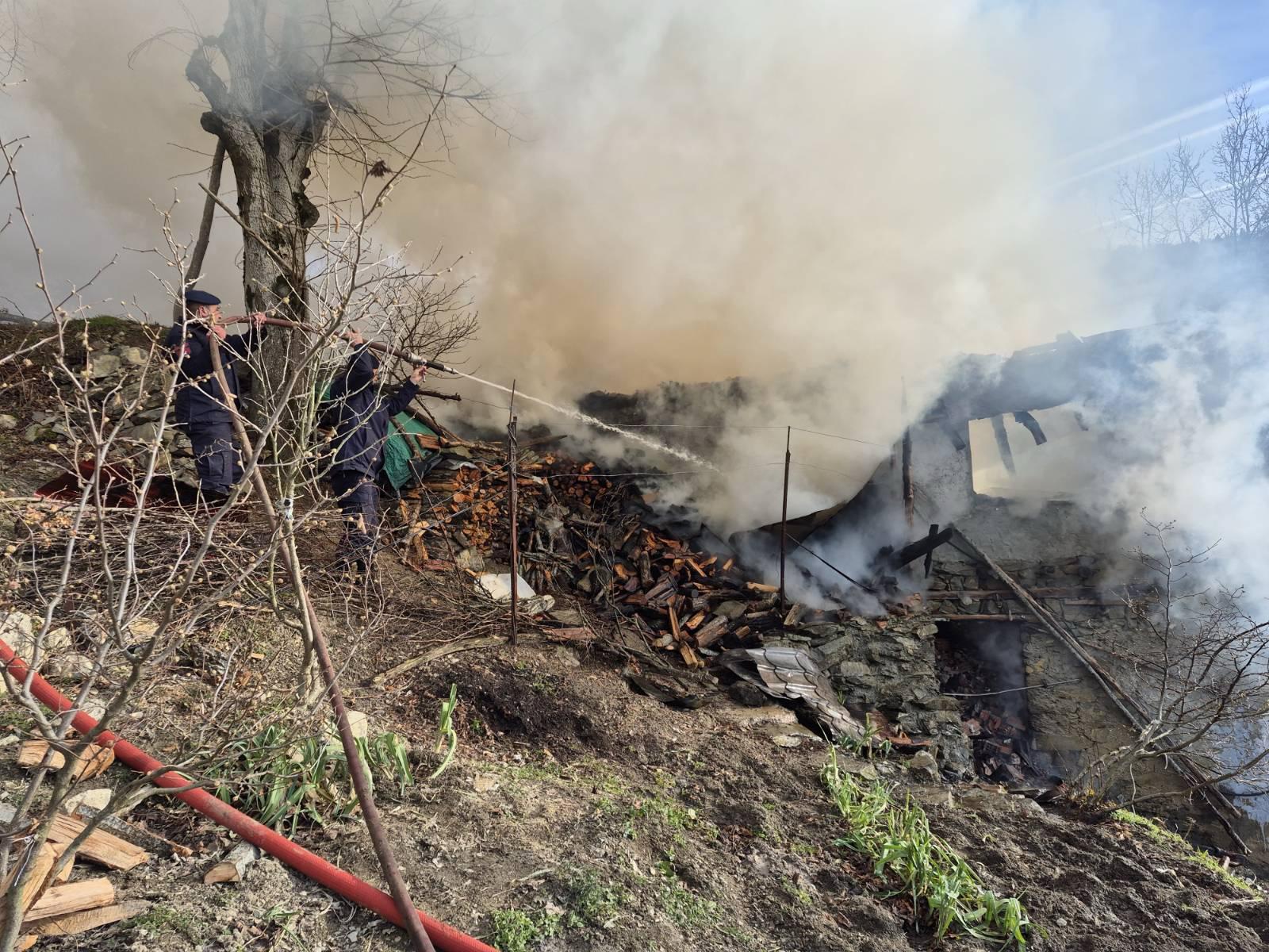 Evde sobadan çıkan yangın söndürüldü
