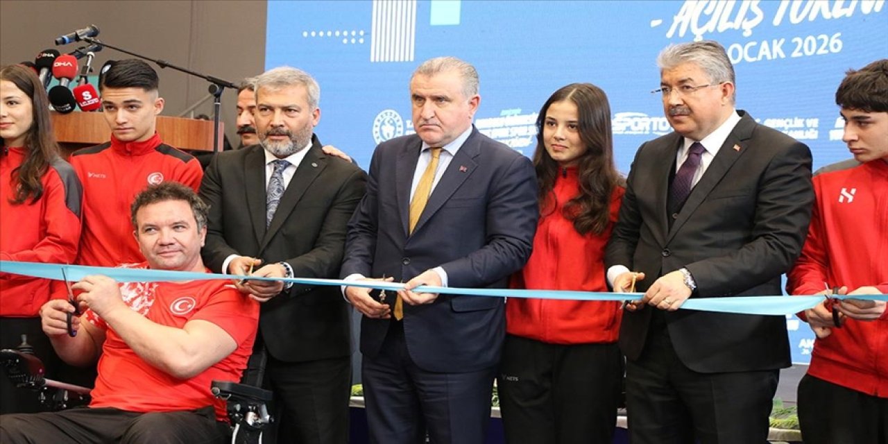 Son 6 yılda 12 milyon insanımıza yüzme öğrettik