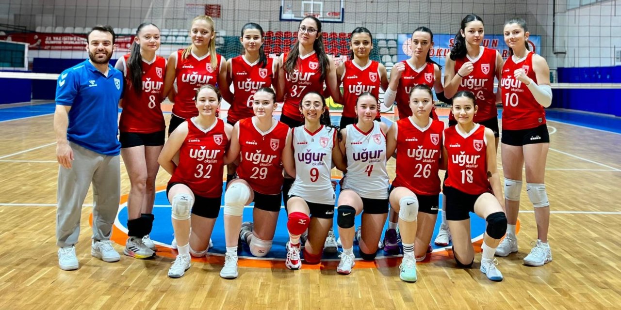Samsunspor Voleybol namağlup çeyrek finalde