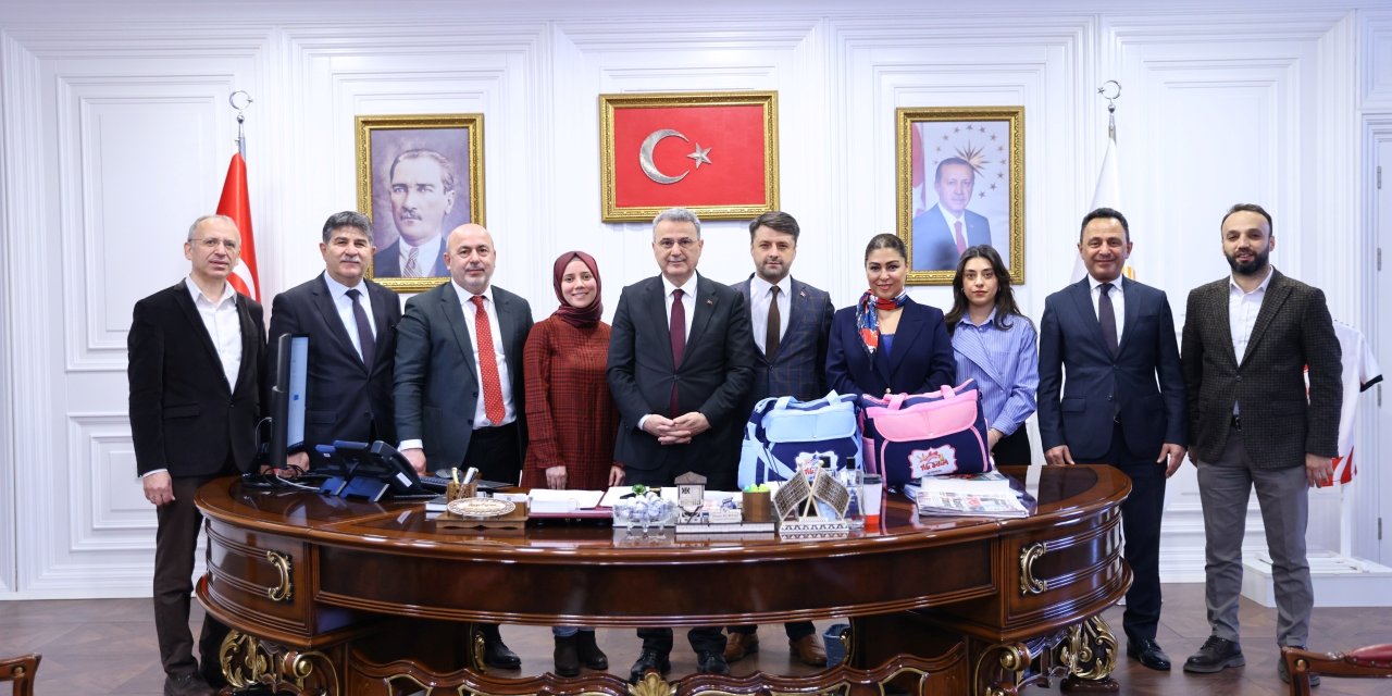 Annelere yenidoğan seti hediye edilecek