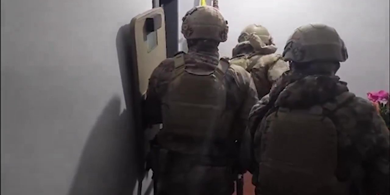 Yakalanan 200 şüpheliden 65'i tutuklandı