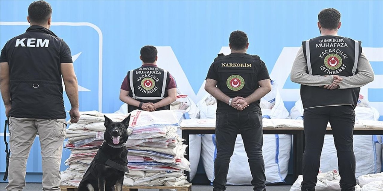 Gümrükler Muhafaza ekipleri uyuşturucu ele geçirdi