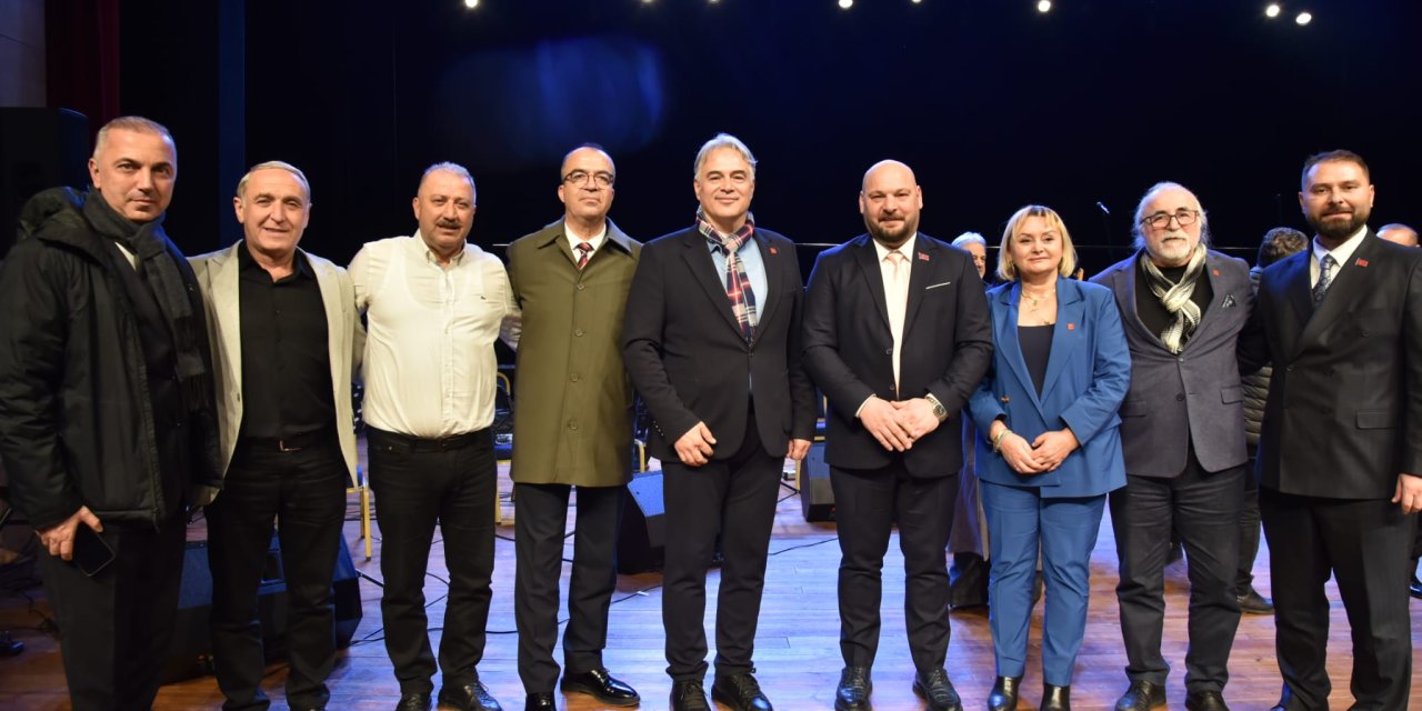 Aşık Mahzuni Ata Sahne’de türkülerle anıldı