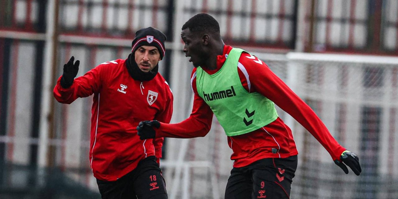 İlk 11 hedefiyle hazırlanıyor