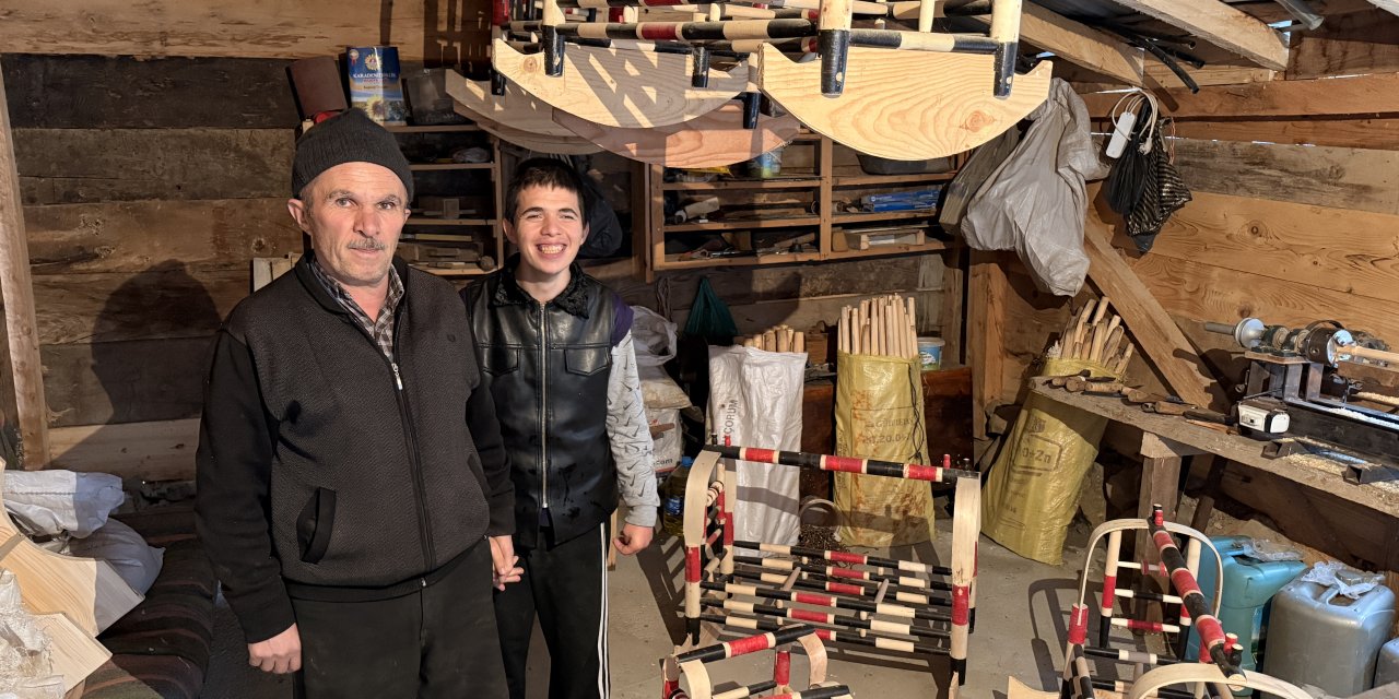 Kaybolmaya yüz tutan mesleğini yaşatmaya çalışıyor