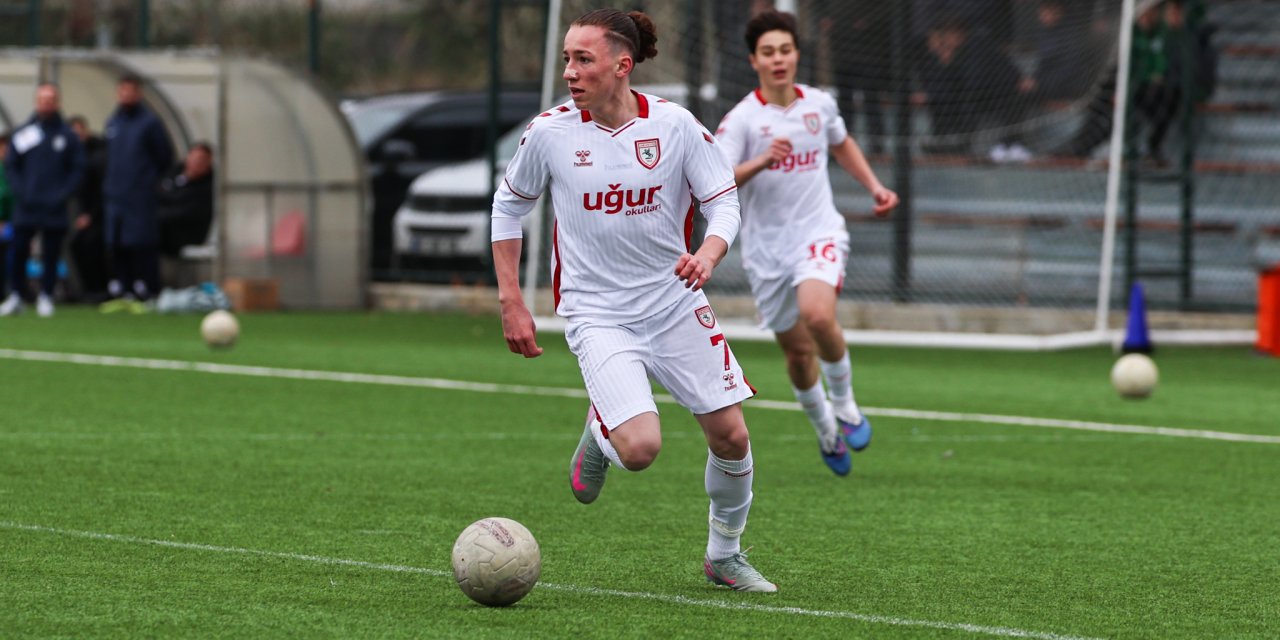 Akademi oyuncularına milli davet