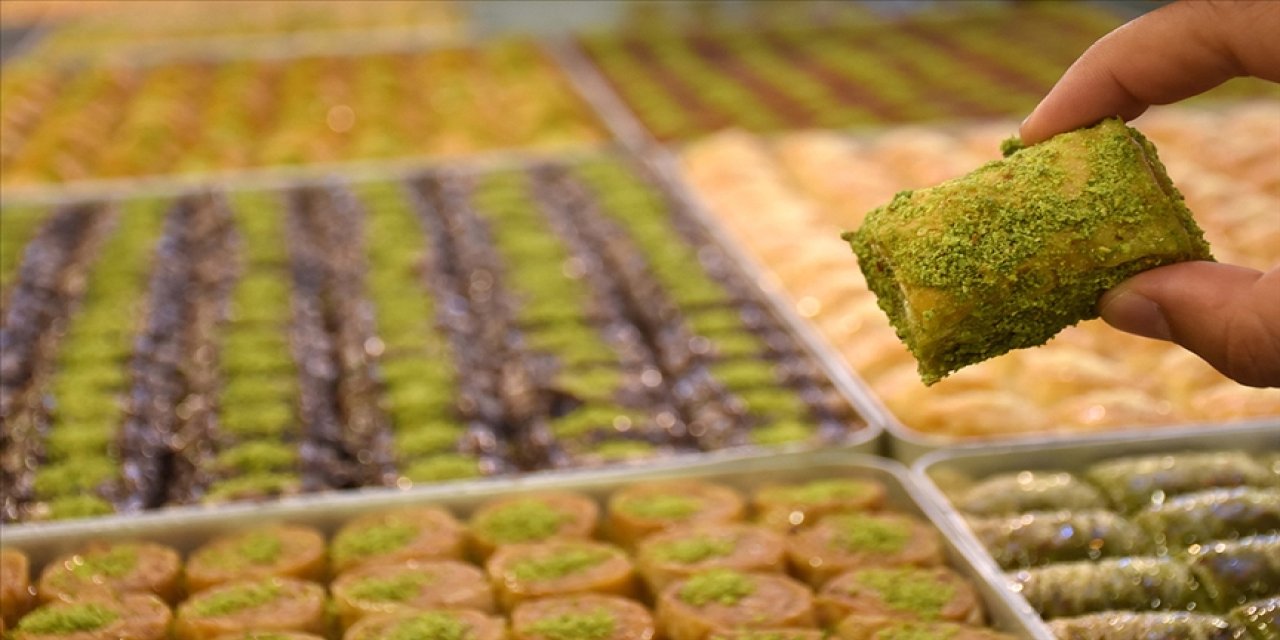 Baklava ve tatlı üreticileri fiyatları sabitledi