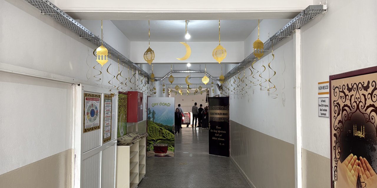 Ramazan öncesi okullar süslendi