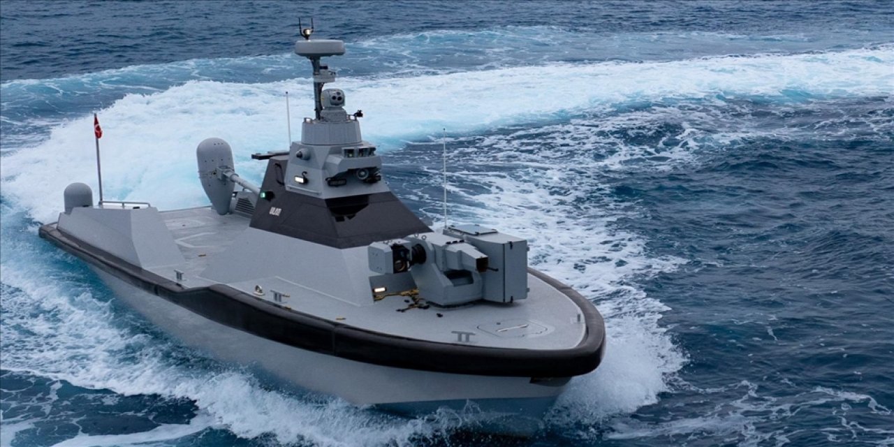 Yerli silahıyla göreve başladı