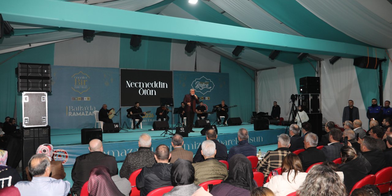 Bafra'da ilahi ve kaside gecesi düzenlendi