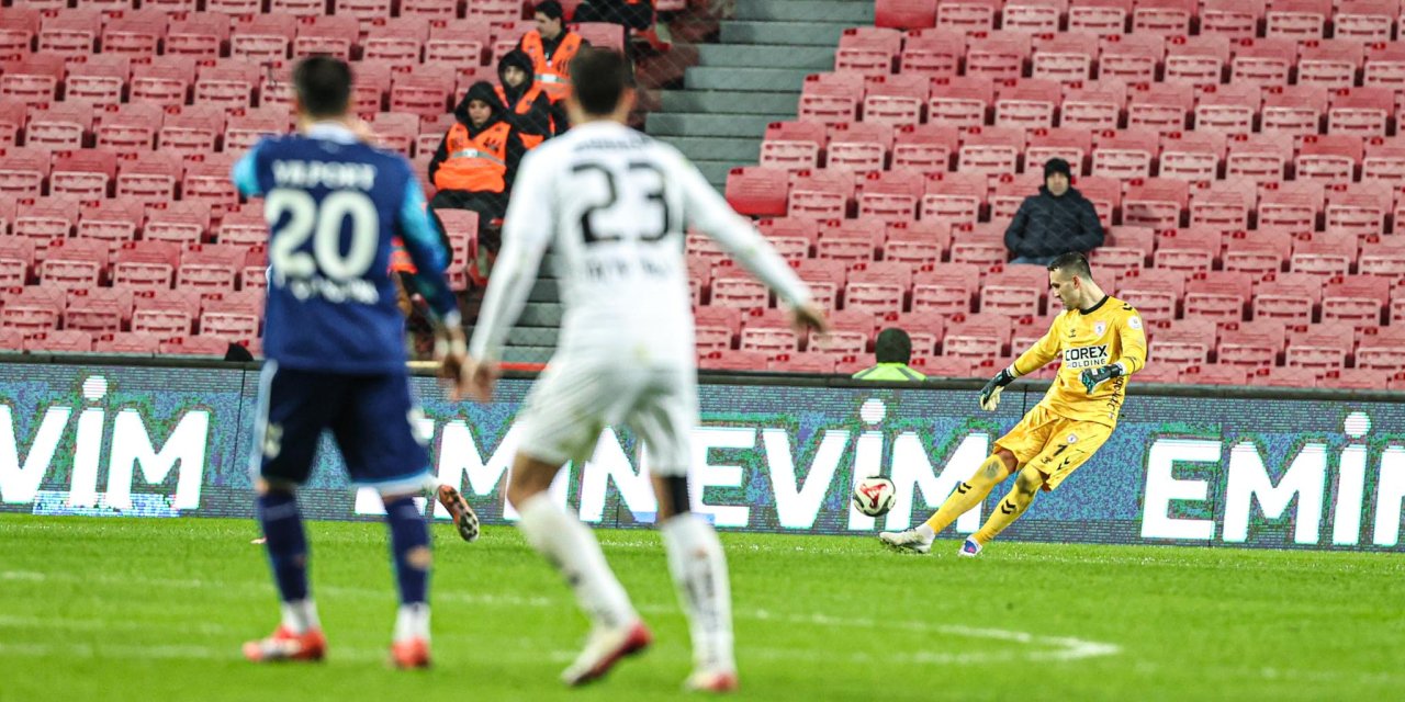 Tribündeki boşluklar dikkat çekti