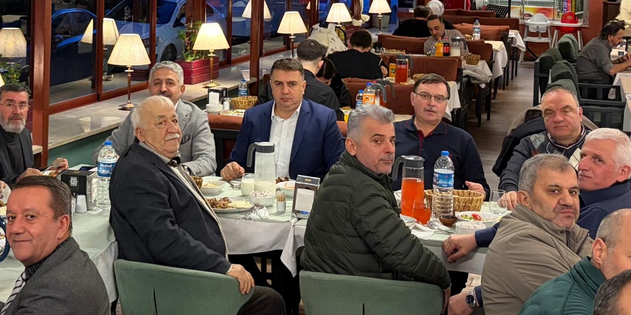 Adnan Bahadır dostları iftar programında buluşturdu