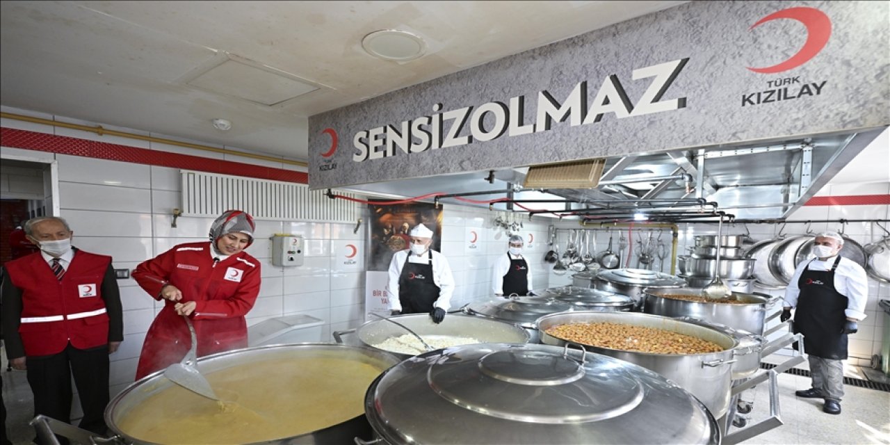 Sıcak yemek desteği ramazanda da sürüyor