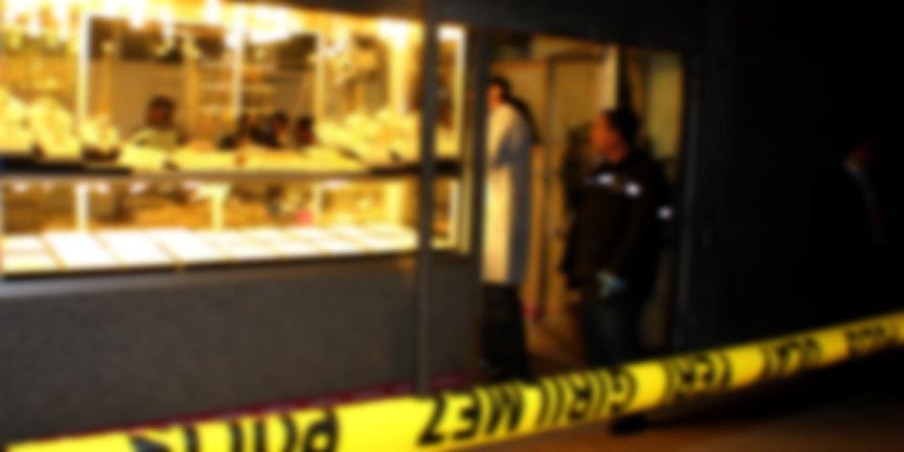 Samsun'da kuyumcudan hırsızlık yapan 2 şüpheliye gözaltı