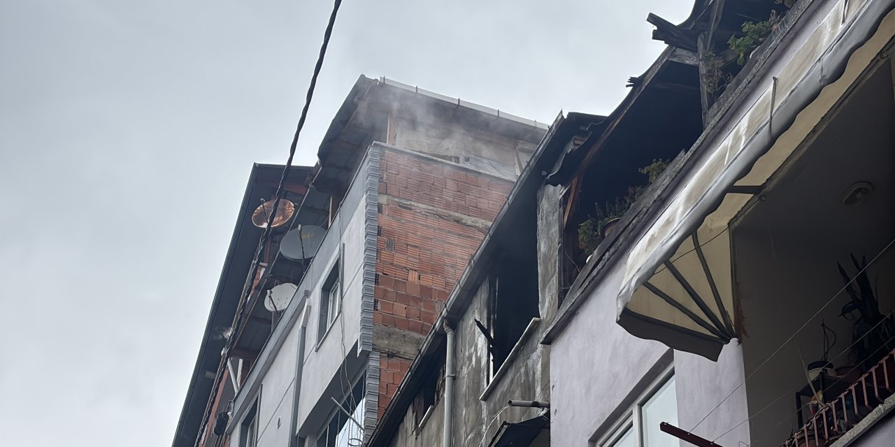 Samsun'da bir evin çatısında çıkan yangın söndürüldü
