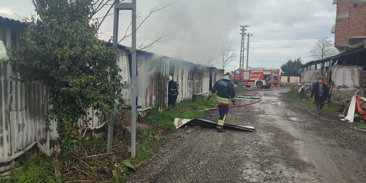 Şantiye deposunda çıkan yangın söndürüldü
