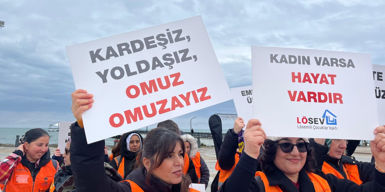 LÖSEV "Umudumuz Kadın Dayanışması" yürüyüşü gerçekleştirdi