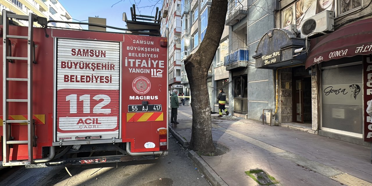 Komşusu ile tartışıp kendi evini yaktı