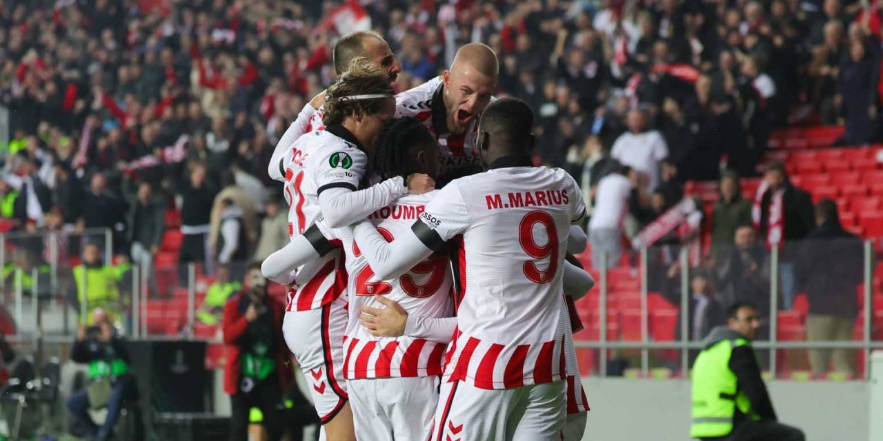 Samsunspor Avrupa’da avantaj peşinde